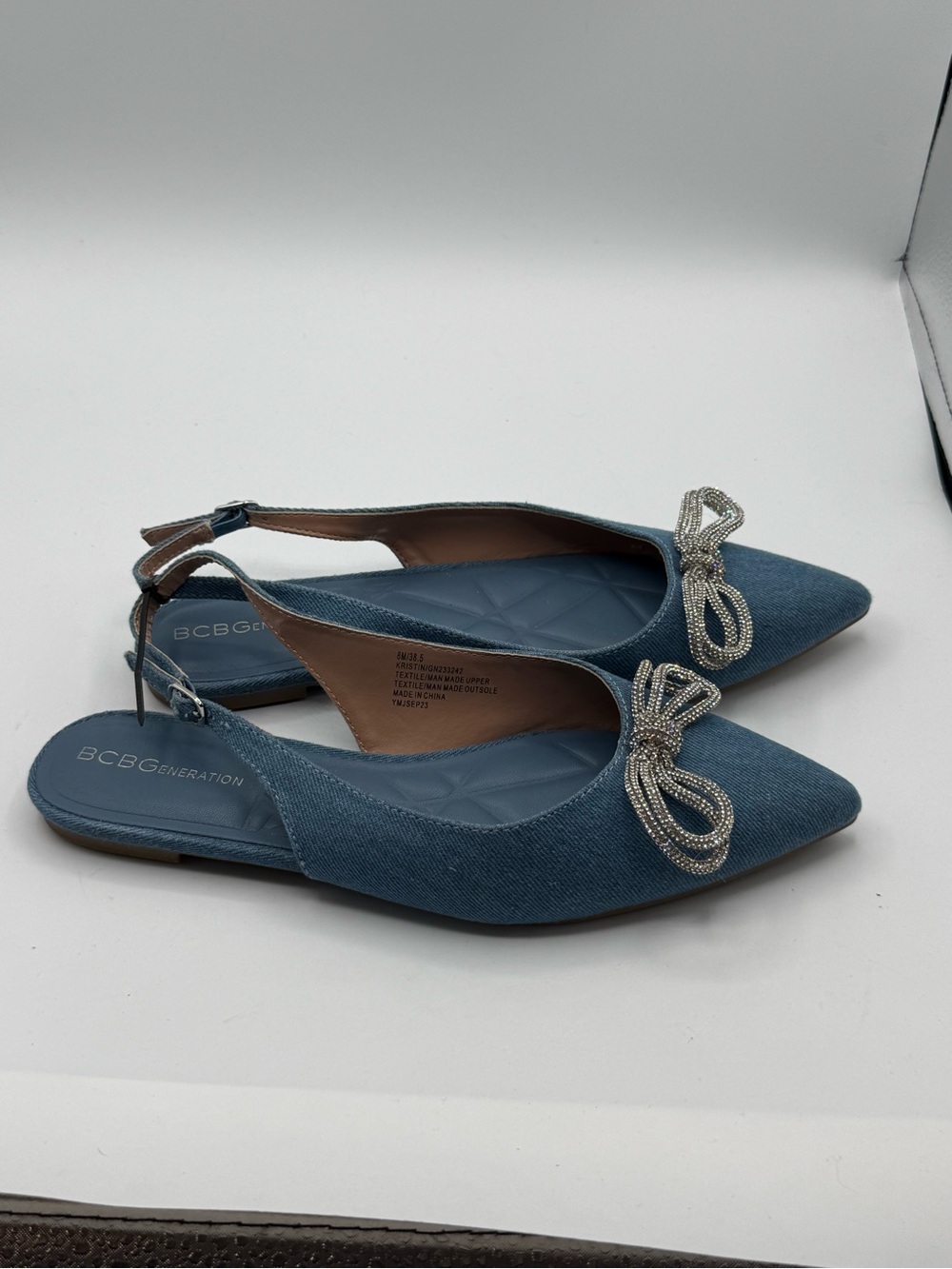 BCBGeneration Kristin Denim Pointed Toe Slingback Flats Sz 8M